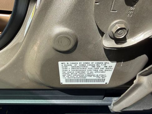 Used 2005 Honda Pilot LX image 27