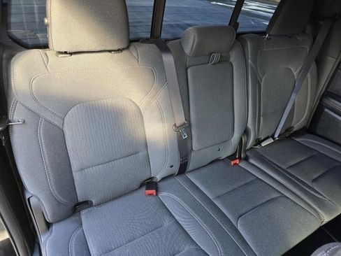 Used 2022 RAM 1500 Big Horn AWD/4WD image 32