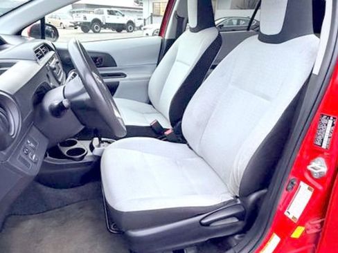 Used 2014 Toyota Prius C Two image 16