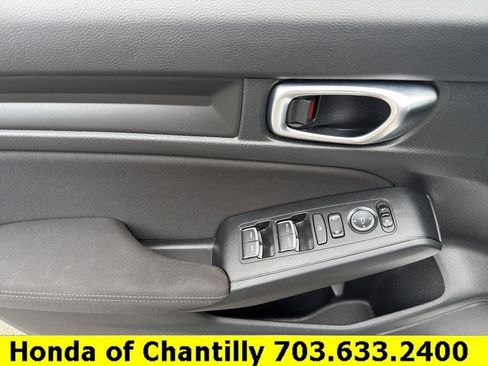 Certified 2025 Honda Civic Sport image 19