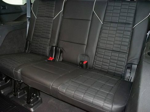 Used 2023 Cadillac Escalade Sport Platinum w/ Heavy-Duty Trailer Package AWD/4WD image 20