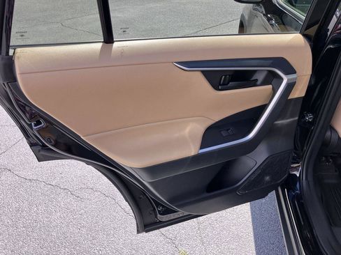 Used 2023 Toyota RAV4 LE image 21