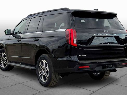 New 2025 Ford Expedition Active image 12