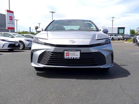 Certified 2025 Toyota Camry LE FWD image 8