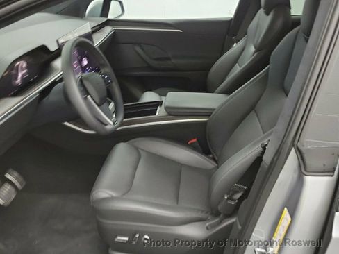 Used 2025 Tesla Model X AWD/4WD image 4