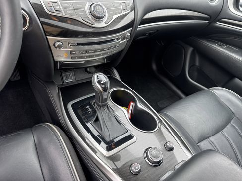 Used 2020 INFINITI QX60 Luxe w/ Essential Package image 29