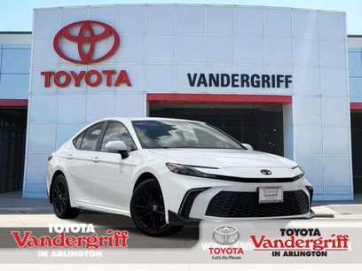 Used 2025 Toyota Camry SE w/ Convenience Package