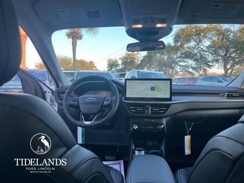 New 2025 Ford Escape SE w/ Class II Trailer Tow Package image 35