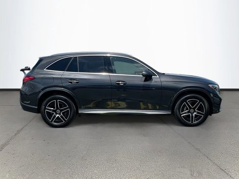 Used 2025 Mercedes-Benz GLC 300 4MATIC image 8
