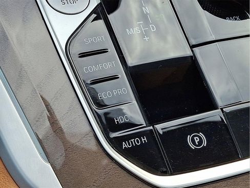 Used 2022 BMW X5 xDrive40i w/ Premium Package image 28