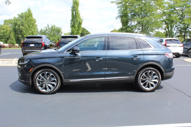 Certified 2023 Lincoln Nautilus Reserve w/ Equipment Group 201A AWD/4WD image 8