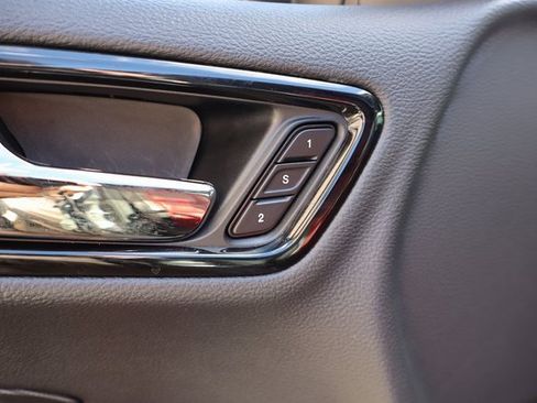 Used 2022 Dodge Durango R/T w/ Blacktop Package image 10