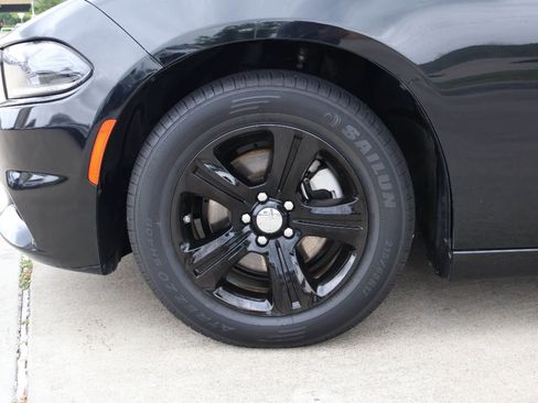 Used 2023 Dodge Charger SXT RWD image 8