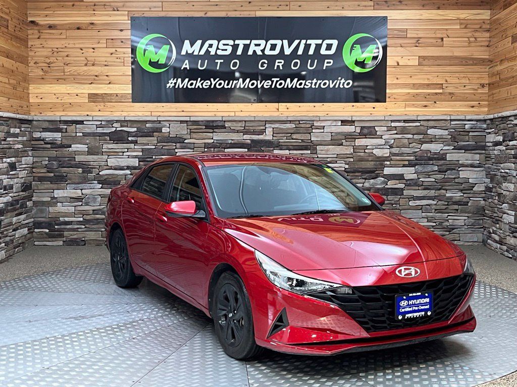 Used 2023 Hyundai Elantra SEL FWD image 5