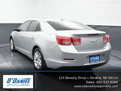 Used 2013 Chevrolet Malibu Eco w/ Navigation Package FWD image 4