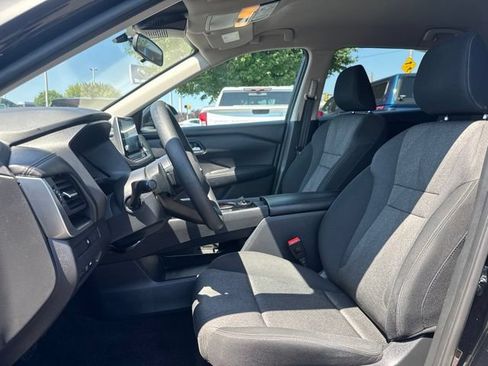 Used 2024 Nissan Rogue SV AWD/4WD image 10