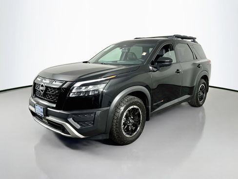 Used 2024 Nissan Pathfinder Rock Creek AWD/4WD image 4