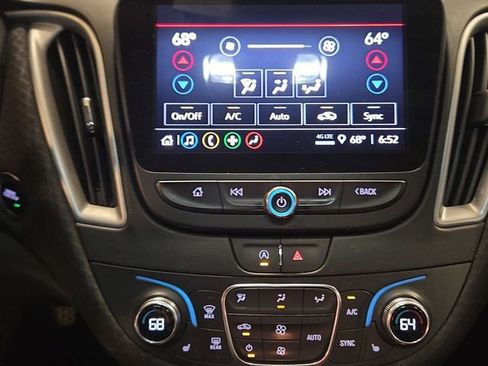 Used 2024 Chevrolet Malibu LT FWD image 17