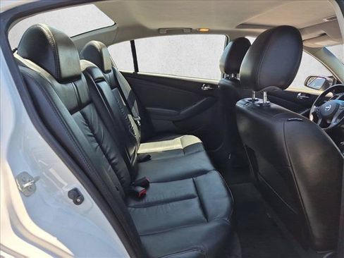 Used 2011 Nissan Altima Hybrid Sedan w/ Premium Pkg FWD image 22