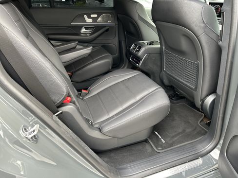 Certified 2026 Mercedes-Benz GLS 450 4MATIC image 47
