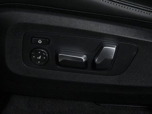 Used 2026 BMW X5 xDrive40i w/ M Sport Package image 28