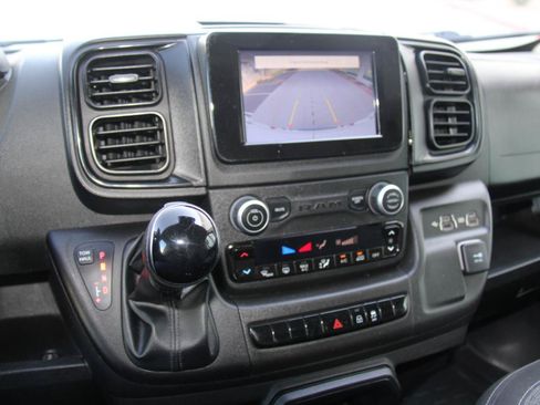 Used 2022 RAM ProMaster 2500 FWD image 12