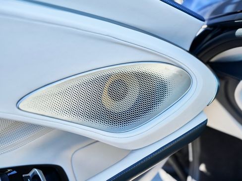 Used 2022 McLaren GT image 33