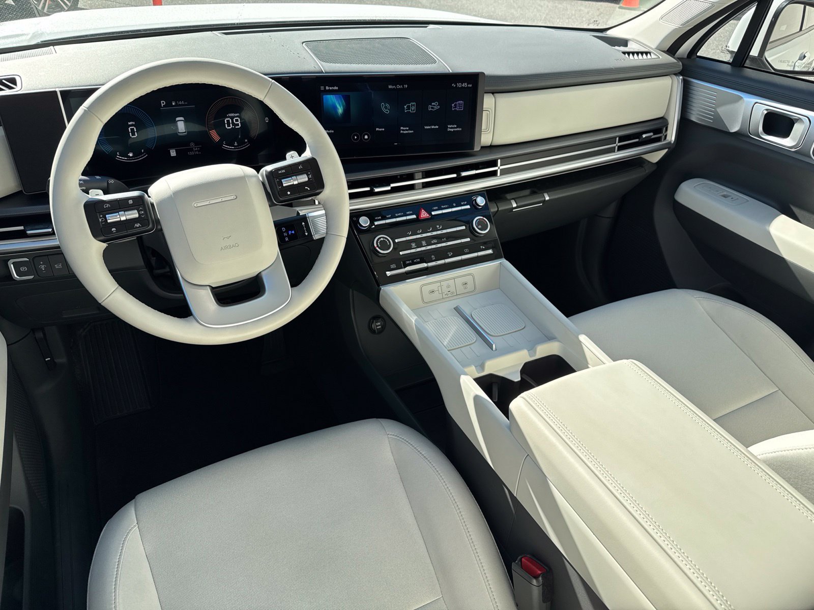 Used 2025 Hyundai Santa Fe SE FWD image 19