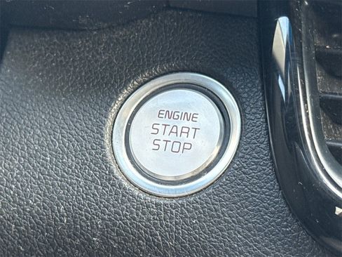 Used 2020 Kia Optima SE image 24