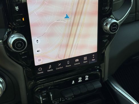 Used 2025 RAM 1500 Laramie w/ Laramie Southwest Edition image 21