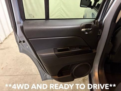 Used 2014 Jeep Patriot Sport w/ Power Value Group AWD/4WD image 19