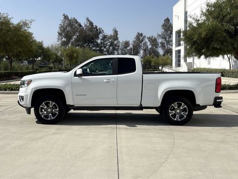 Used 2019 Chevrolet Colorado Z71 AWD/4WD image 6