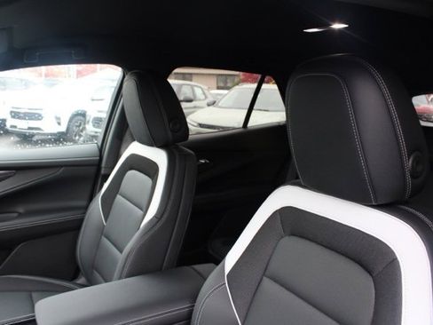 New 2024 Chevrolet Blazer EV LT image 13