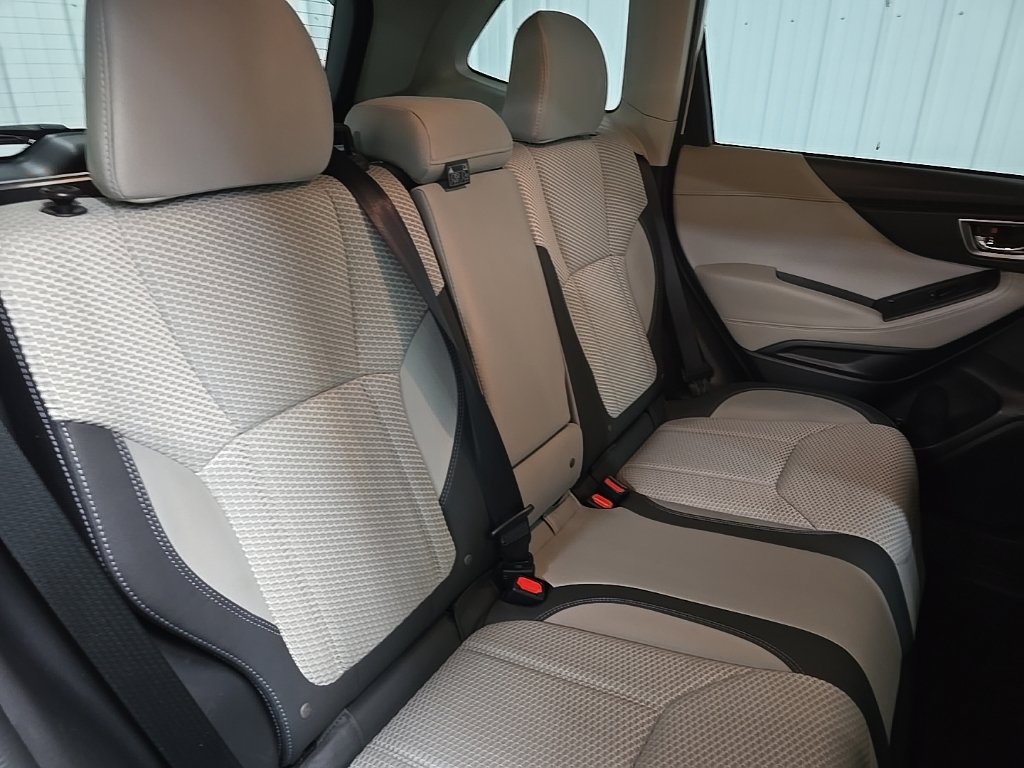 Used 2021 Subaru Forester Premium AWD/4WD image 17