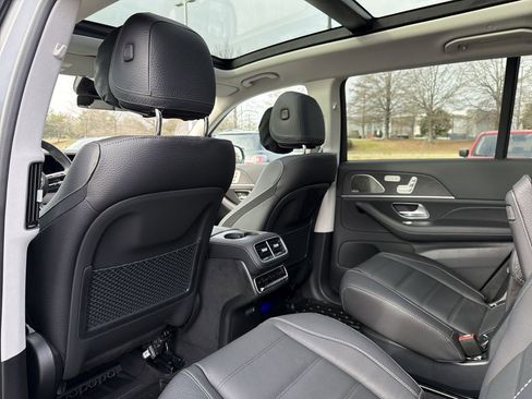New 2026 Mercedes-Benz GLS 450 4MATIC image 13