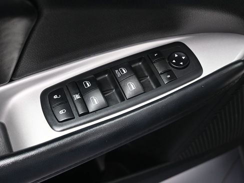 Used 2020 Dodge Journey SE w/ SE Popular Equipment Group image 10