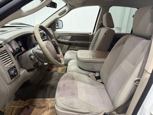 Used 2007 Dodge Ram 1500 Truck SLT image 14