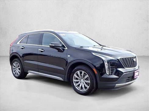 Used 2023 Cadillac XT4 Premium Luxury image 6