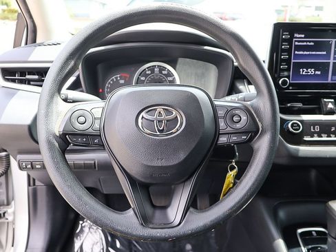 Used 2021 Toyota Corolla LE FWD image 37