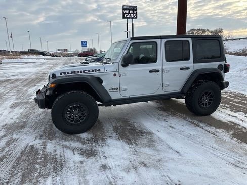 Used 2022 Jeep Wrangler Unlimited Rubicon w/ Xtreme Recon 35" Tire Package image 15