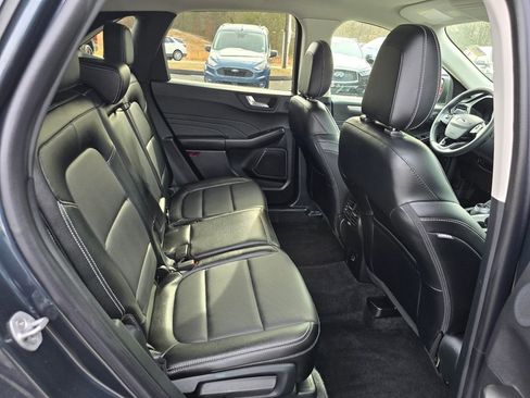 Used 2022 Ford Escape SEL w/ Technology Package image 12