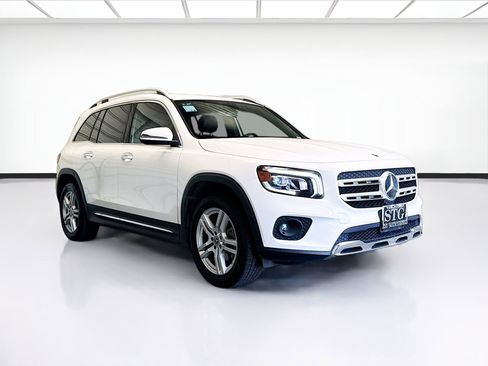 Used 2021 Mercedes-Benz GLB 250 image 3
