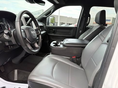 Used 2026 RAM 2500 Tradesman AWD/4WD image 17