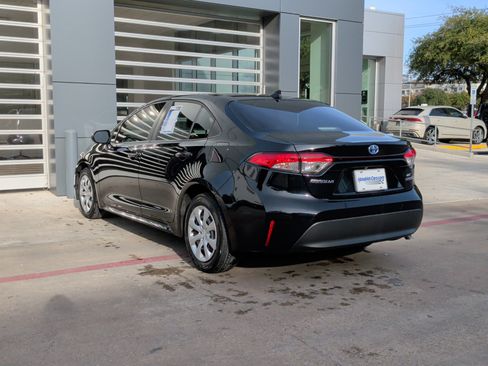 Used 2023 Toyota Corolla LE image 7