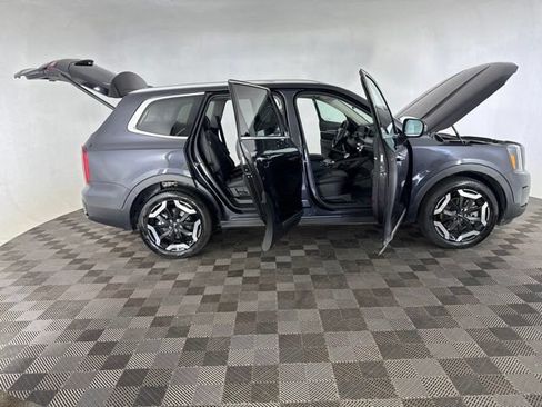 Certified 2025 Kia Telluride S AWD/4WD image 15