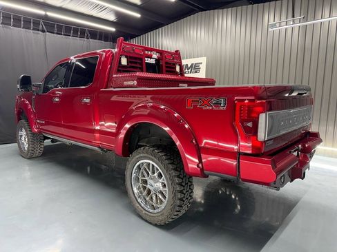 Used 2017 Ford F250 Platinum w/ Platinum Ultimate Package AWD/4WD image 4