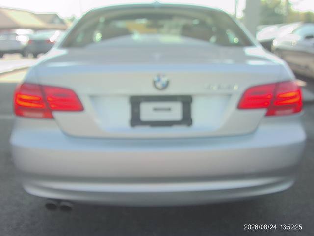 Used 2012 BMW 328i xDrive Coupe AWD/4WD image 4