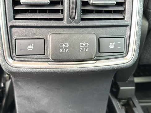Certified 2022 Subaru Forester Touring AWD/4WD image 27