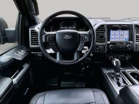 Used 2018 Ford F150 XLT w/ Equipment Group 302A Luxury AWD/4WD image 8