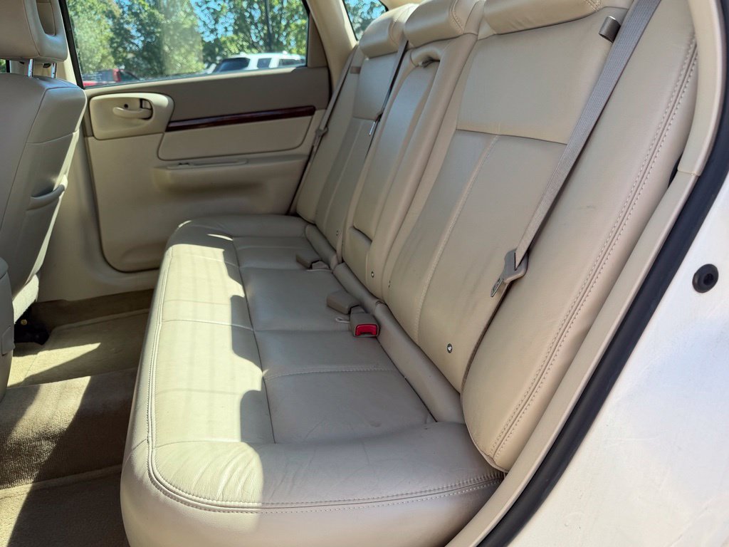Used 2005 Chevrolet Impala LS w/ Sun And Sound Package FWD image 10